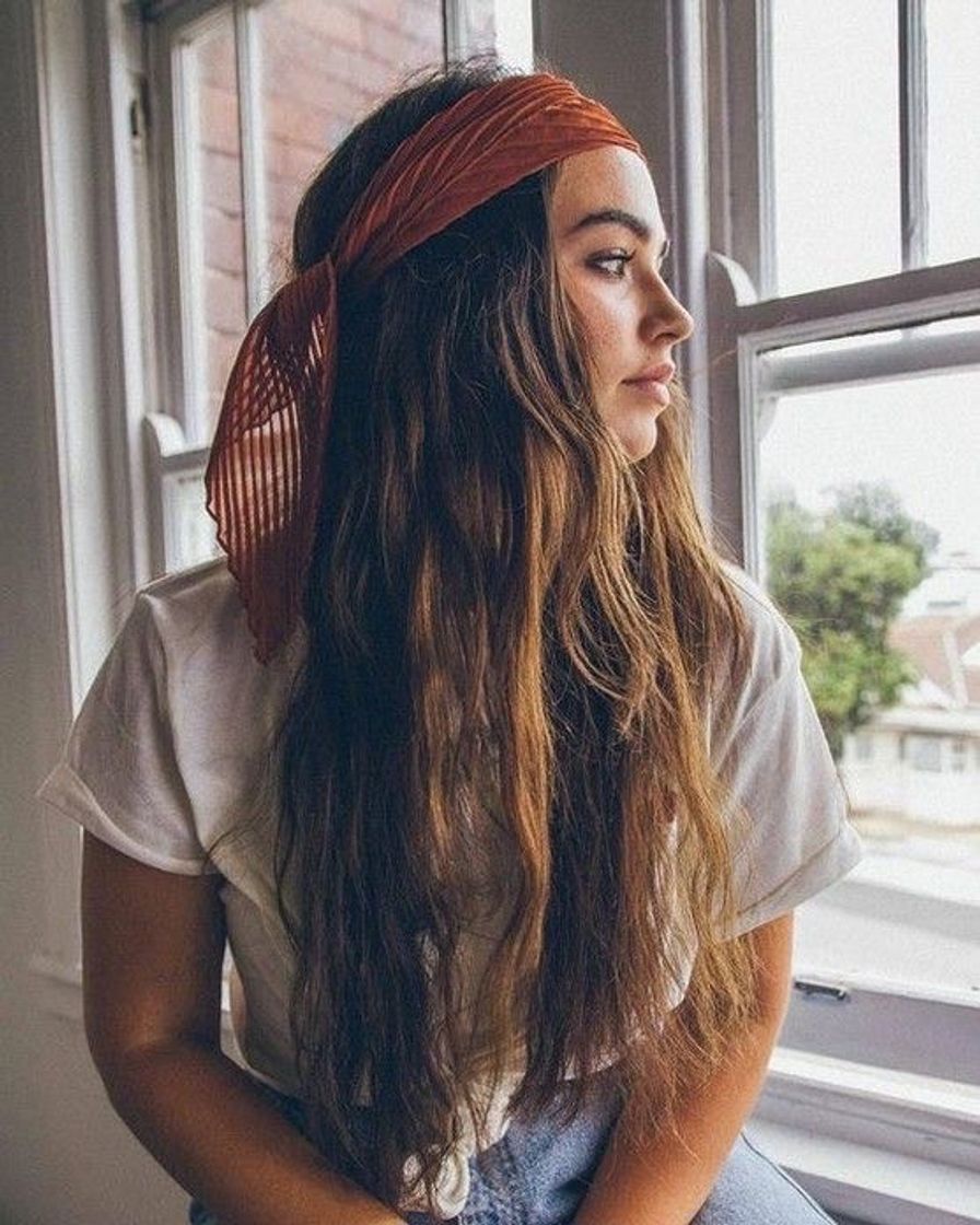 Moda O cabelo da hippie girl é mais despojado 