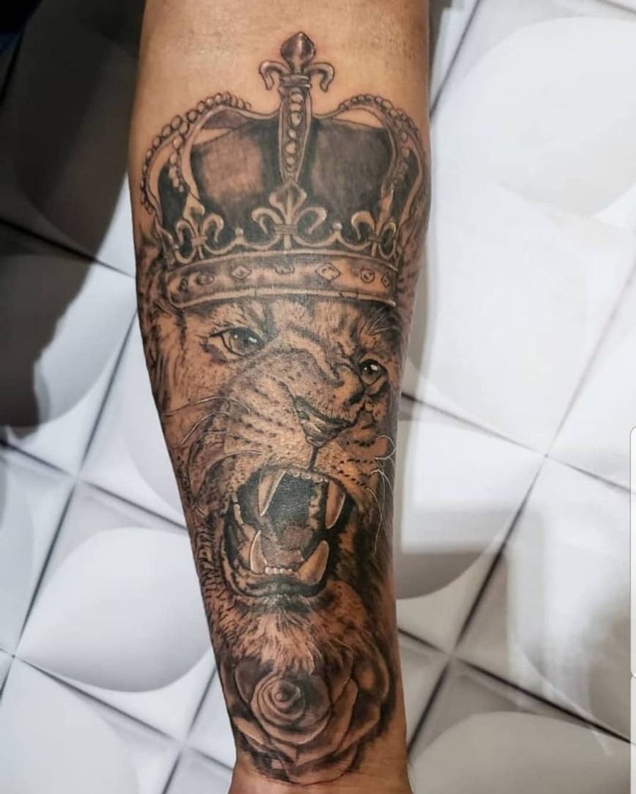 Moda Tatoo Lion king