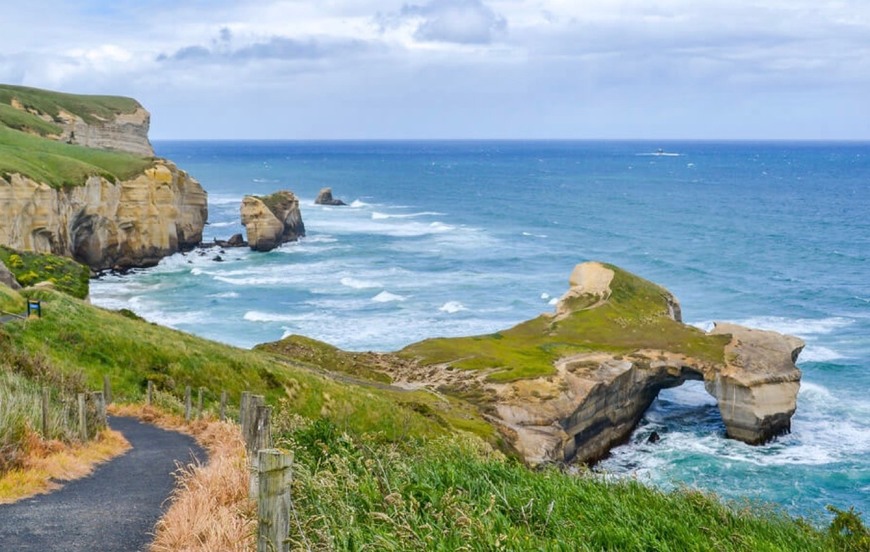 Place Tunnel Beach