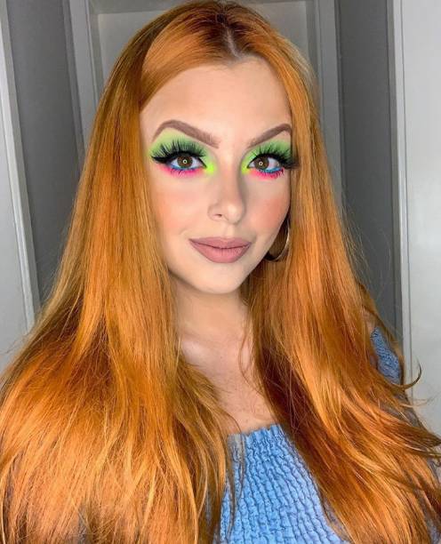 Essa Deusa com essa make bafo é o auge né lindas.