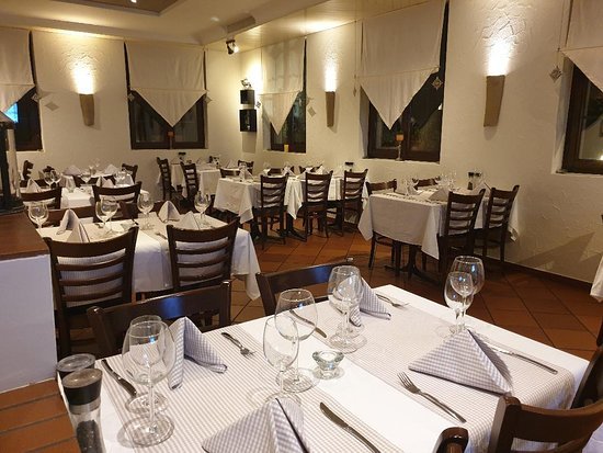 Restaurants Al Cervo