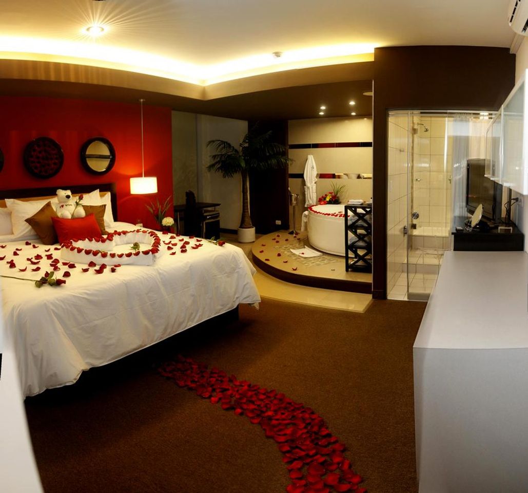 Lugares GINEBRA HOTEL & SUITES