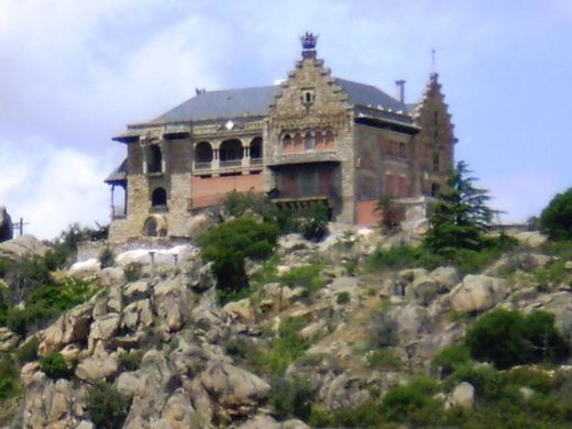 Palacio del Canto del Pico