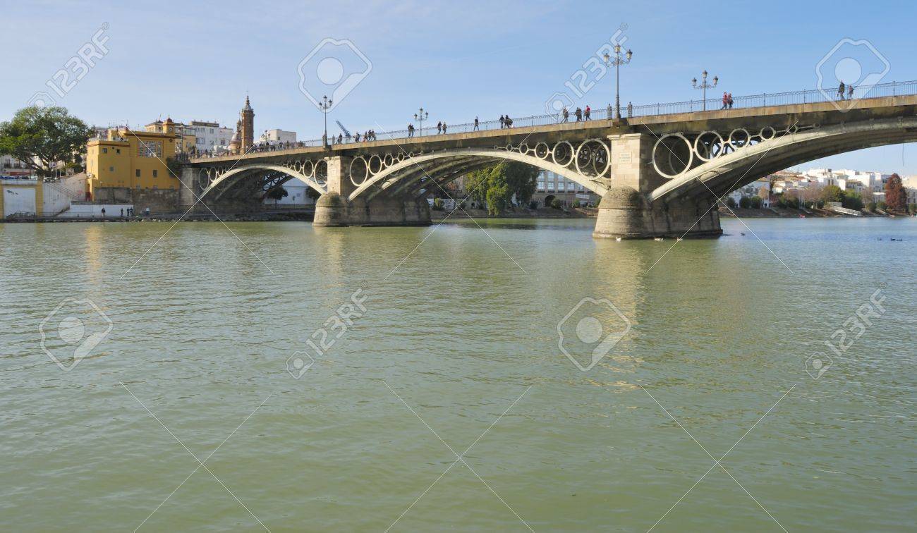 Place Puente de Isabel II