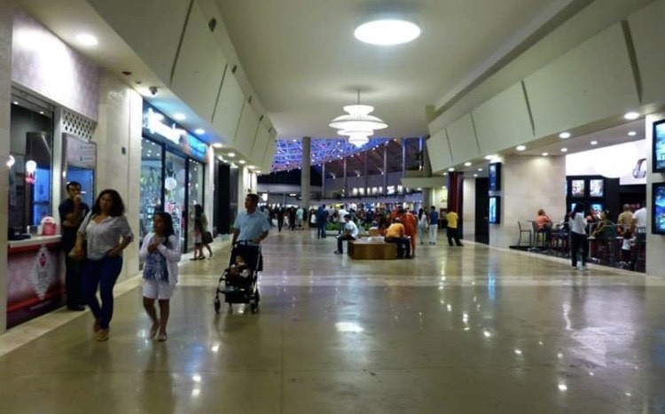 Lugares Centro Comercial Parque Costazul