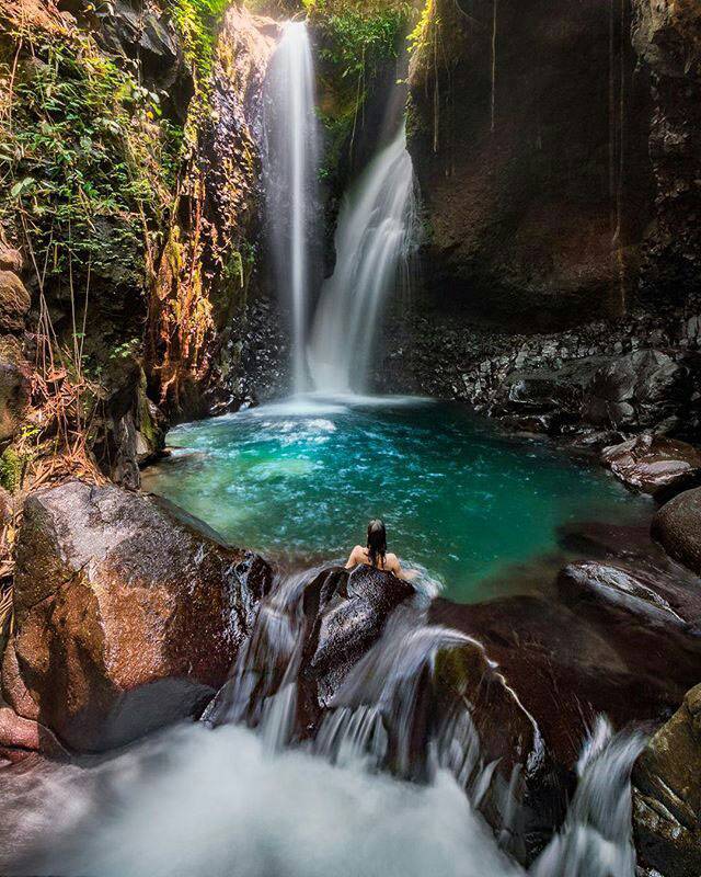 Lugar Gitgit Waterfall