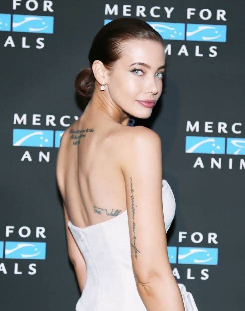 Fashion Stephanie Corneliussen