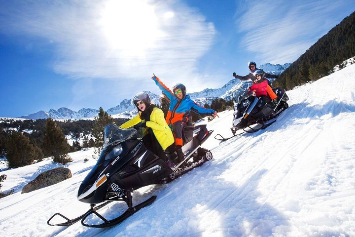 Adrenalina Motos de Nieve Andorra