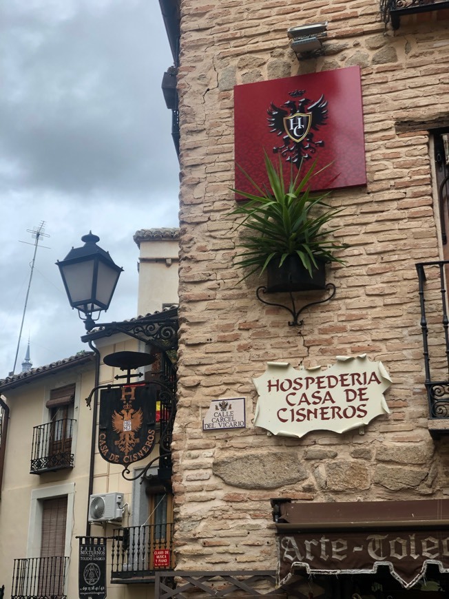 Lugar Hospedería Casa De Cisneros