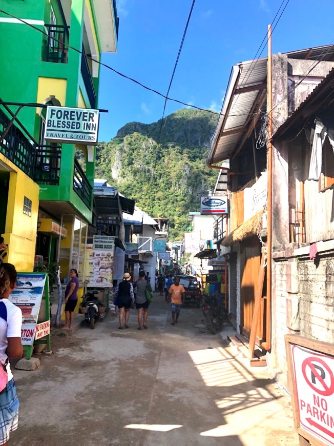 Restaurantes El Nido Public Market