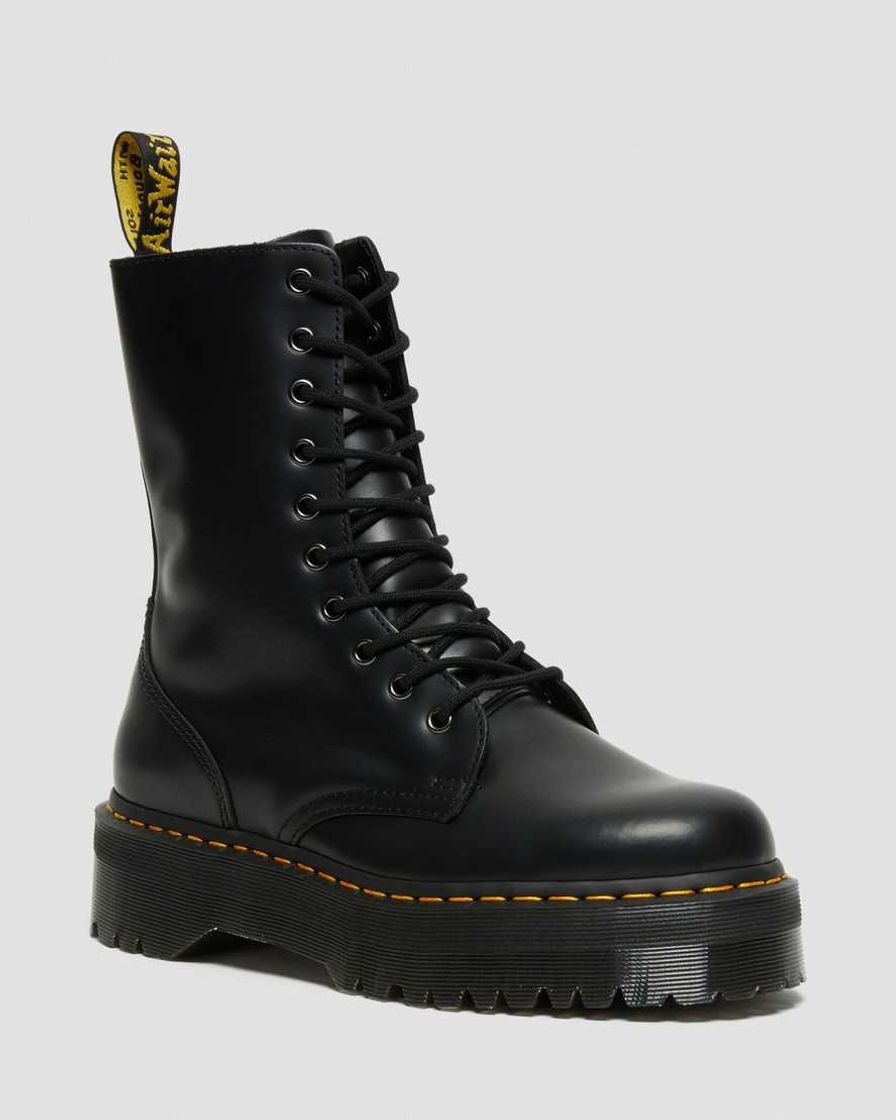 Moda Dr. Martens con plataforma