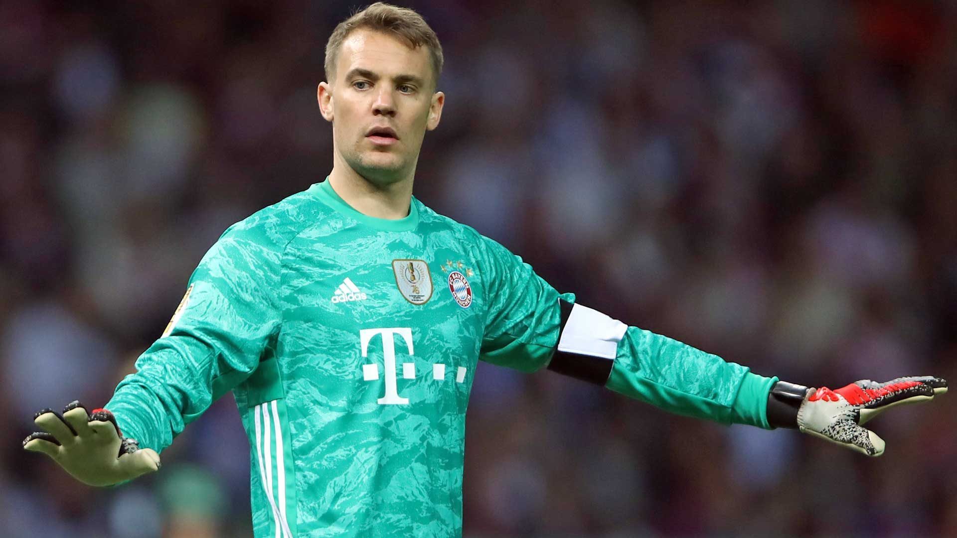 Social Manuel Neuer