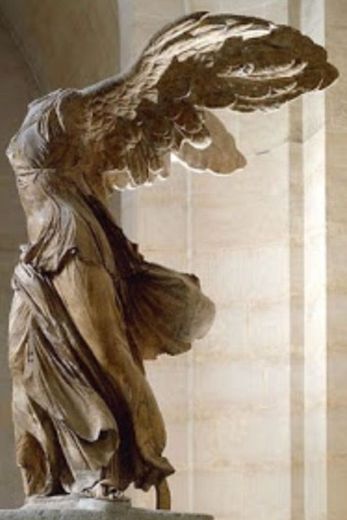 The Winged Victory of Samothrace | Louvre Museum | Paris