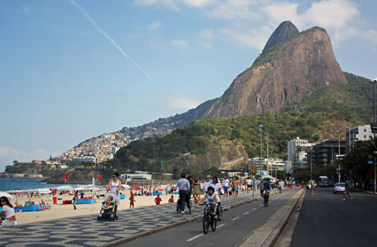 Place Leblon Beach