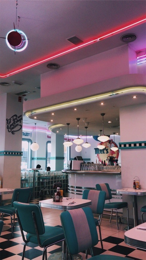 Restaurants Tommy Mel's