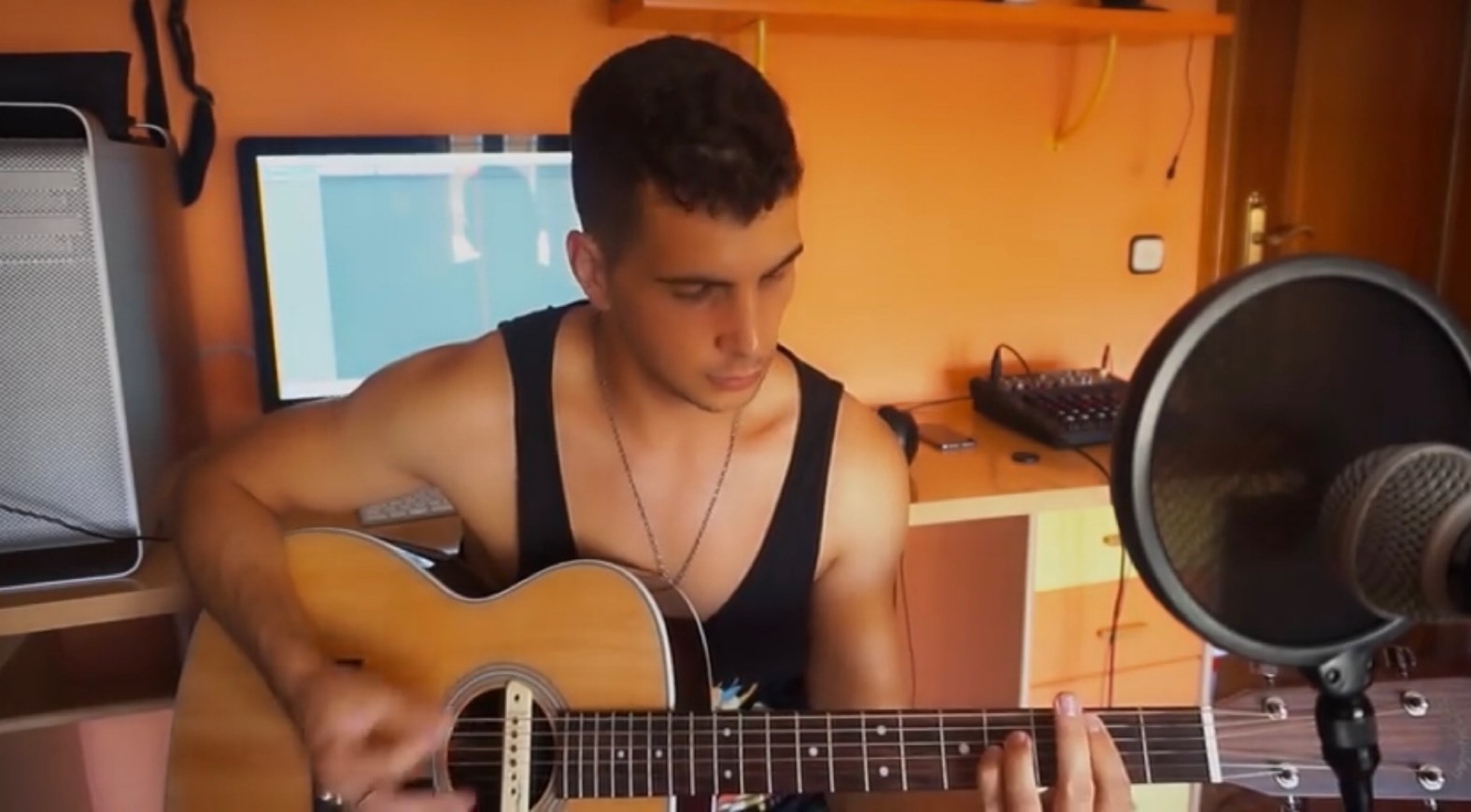 Fashion “Sky full of stars” cover by Alberto Aibar