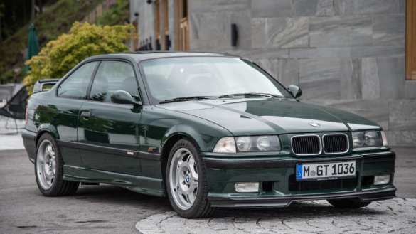 Fashion BMW M3 E36: Big footsteps and new paths to tread