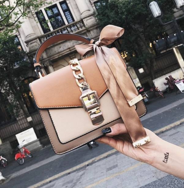 Bolso camel