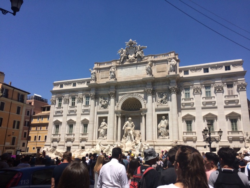 Place Fontana di Trevi