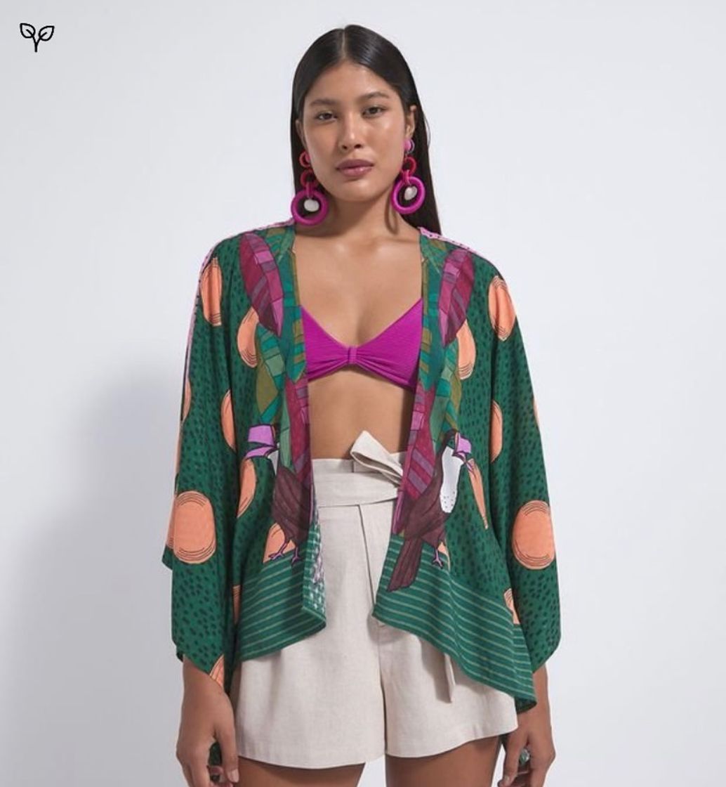 Moda Kimono Estampado com detalhe em crochê 