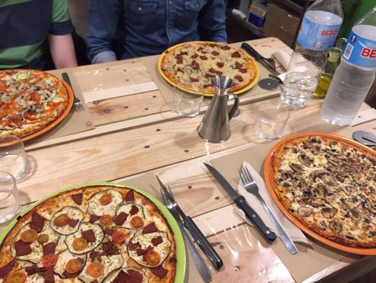 Restaurantes Dolce Pizza y Los Veganos