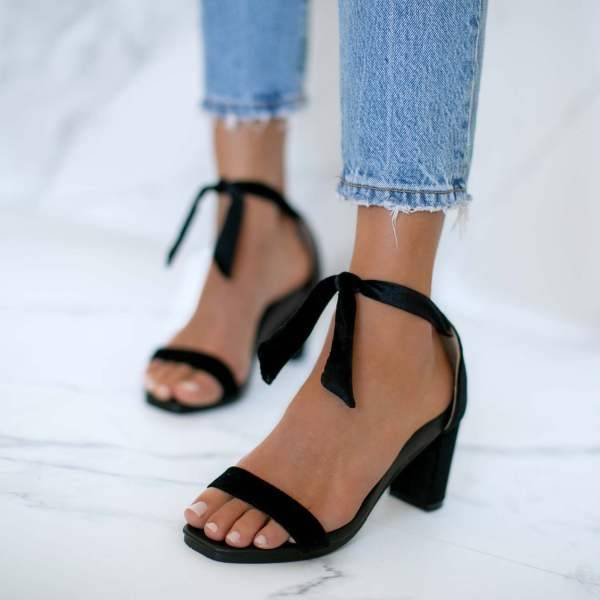 Social Sandália camurça de salto alto