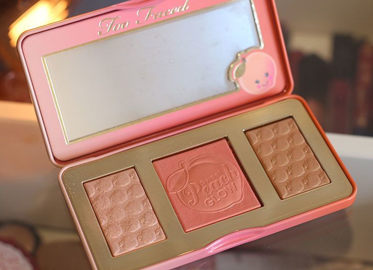Social Paleta too faced  peach glow