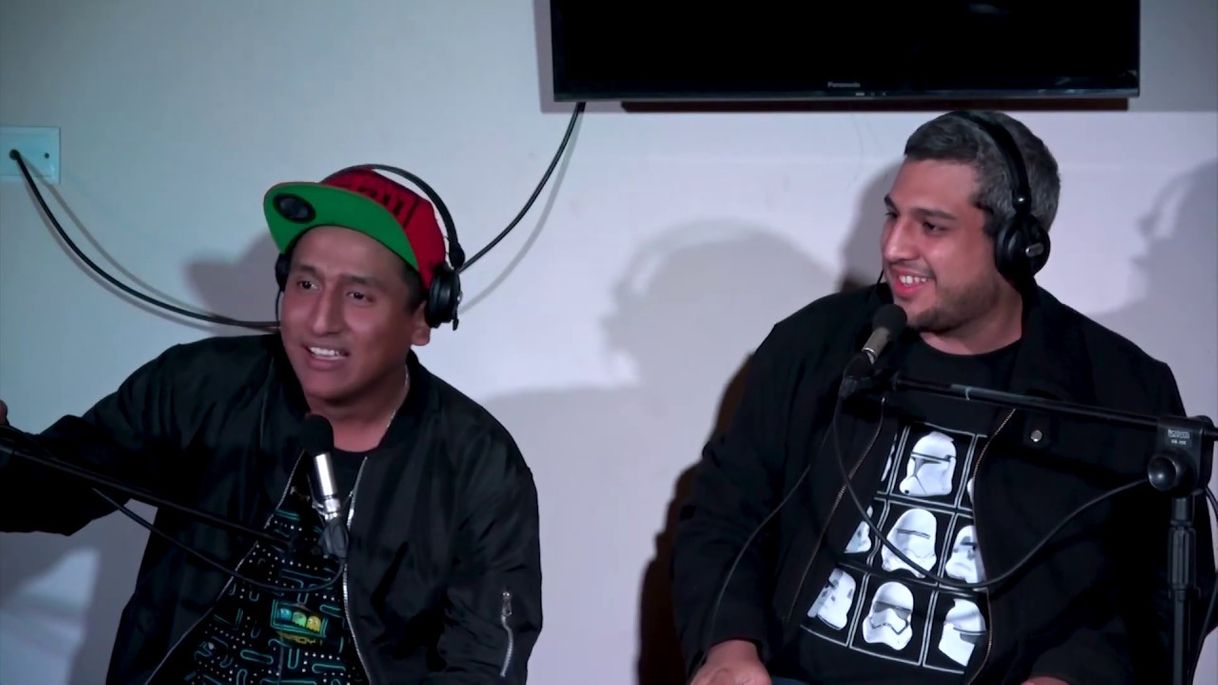 Social Bar "Clandestino" - Hablando Huevadas