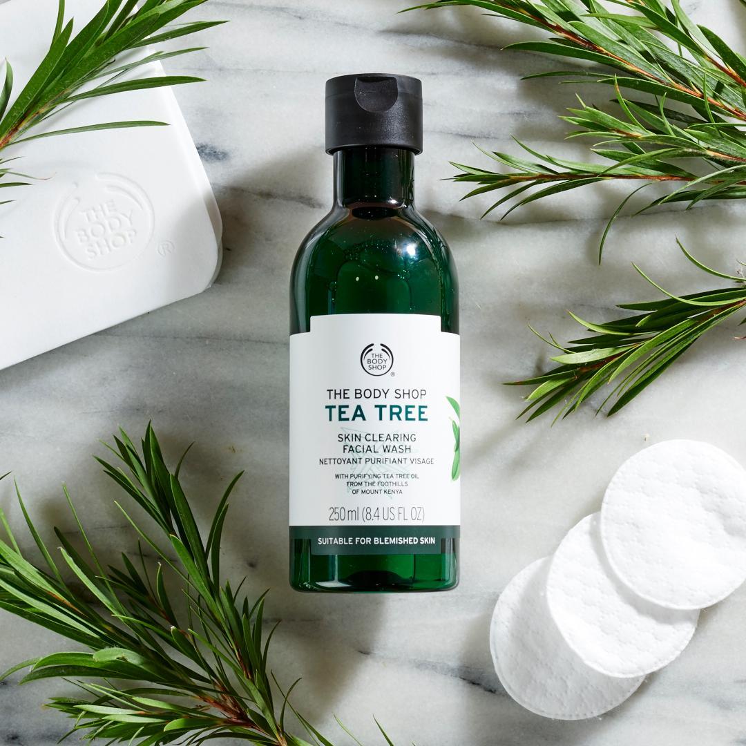 Social The Body Shop - Tea Tree Skin Clearing Facial Wash - Limpiador facial para mujer