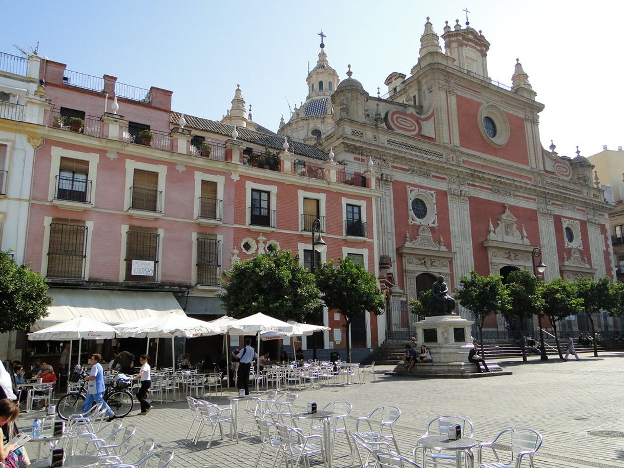 Place Plaza del Salvador