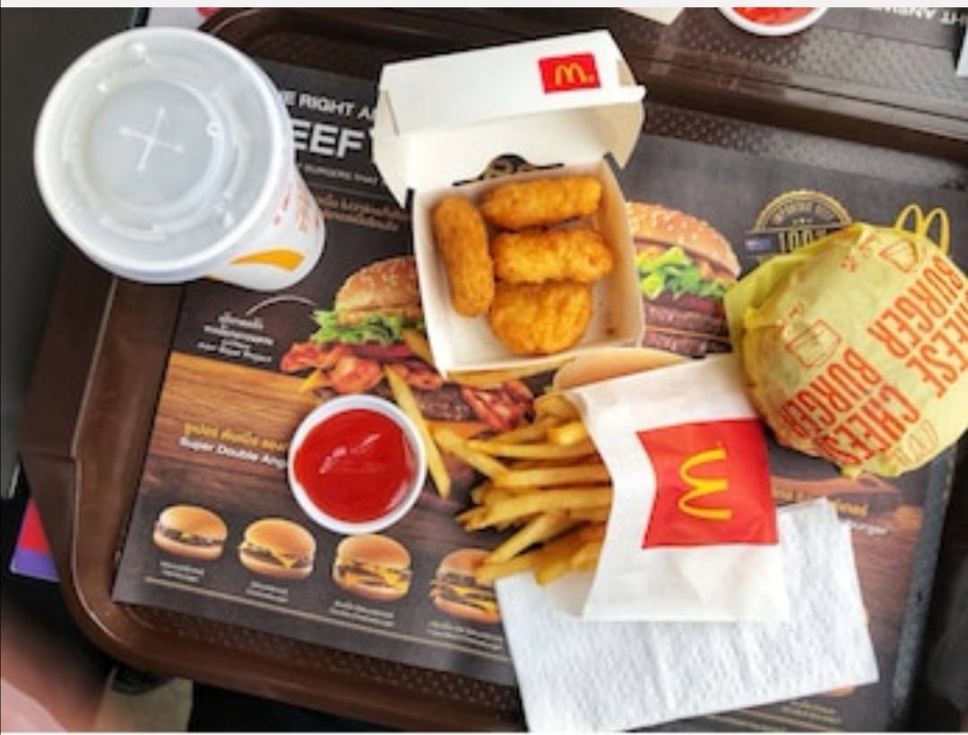 Place McDonald's Av. Brillante