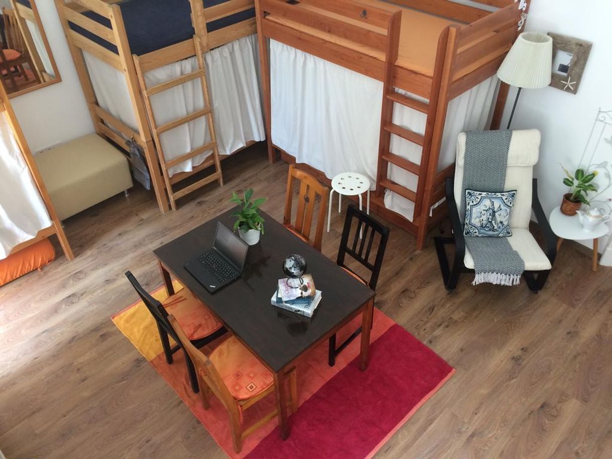 Place Central Market Hall Zen Hostel