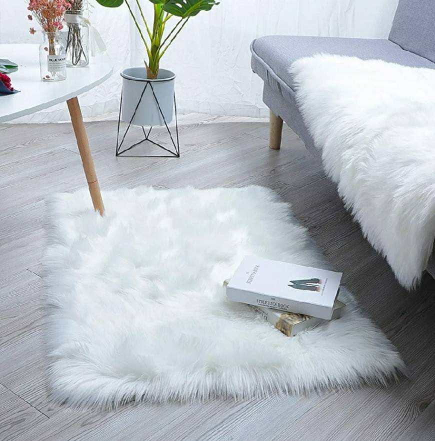 Producto Alfombra pelo blanco