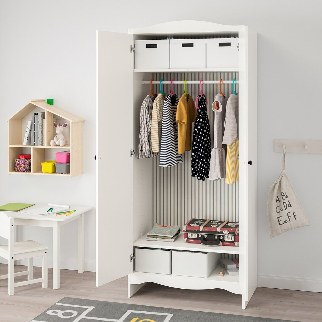 Elemento de la categoría hogar SMÅGÖRA Armario
