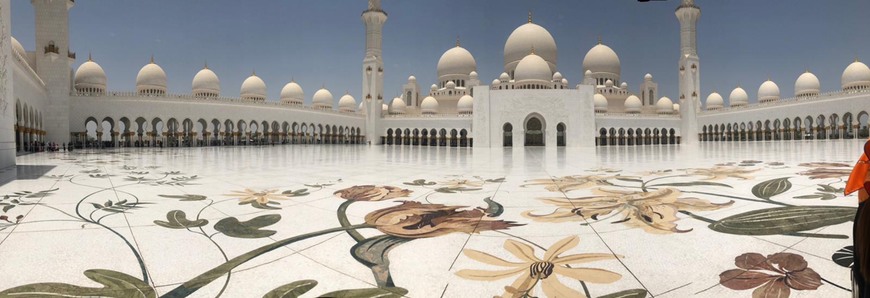 Place Sheikh Zayed Grand Mosque Center