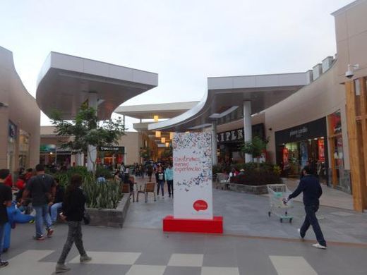 Mall Plaza