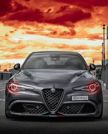 Alfa Romeo - Auto de lujo