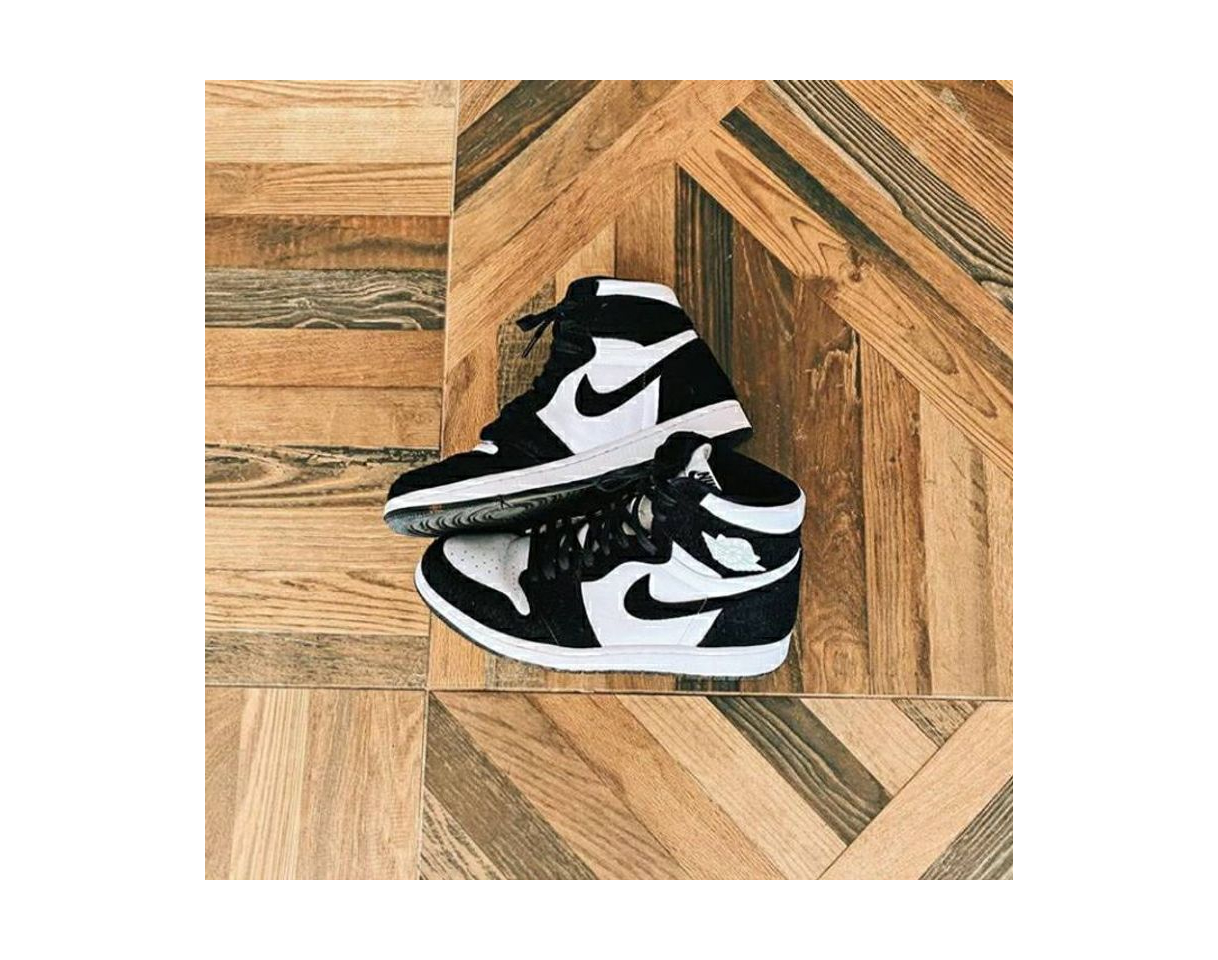 Social NIKE JORDAN BLACK AND WHITE
