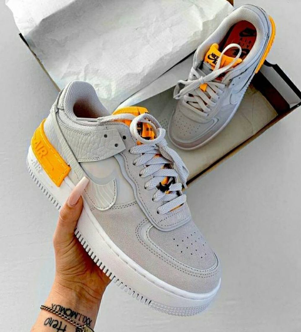 Social NIKE AIR