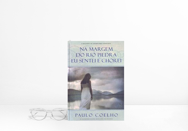 Book Nas Margem do Rio Piedra Eu Sentei e Chorei