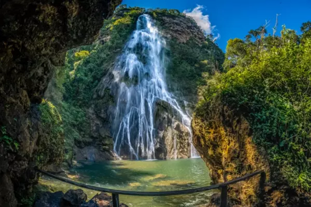 Lugar Cachoeira Boca da Onça