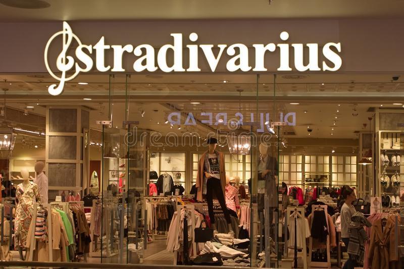 App Stradivarius - Fashion Store