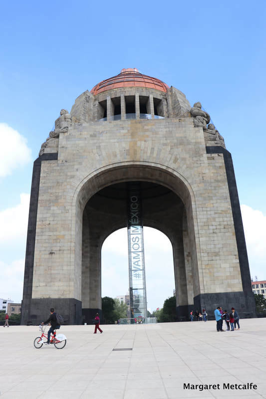 Place Monumento a la Revolución