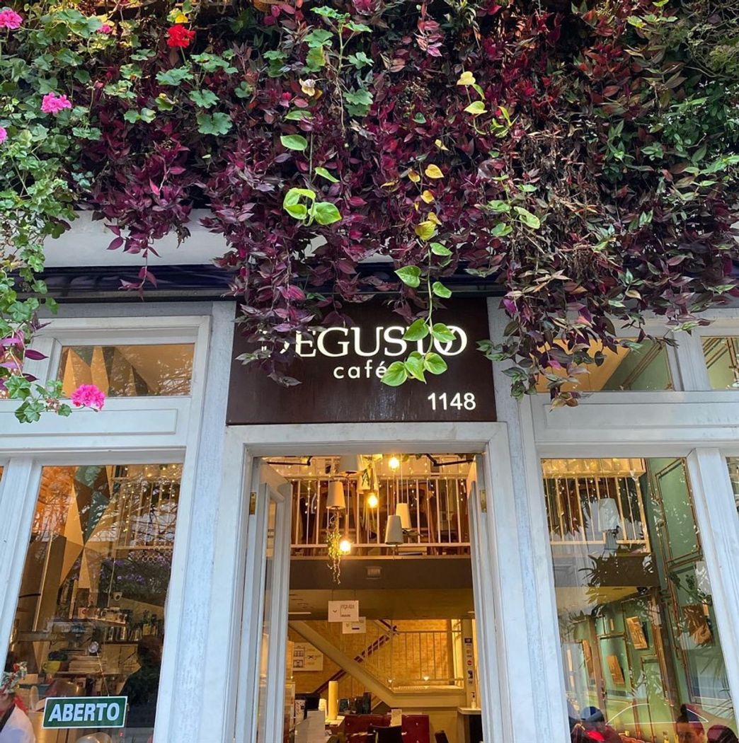 Restaurantes Degusto Café 