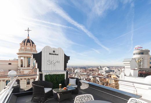 Sky 44 Madrid | Terraza - Bar