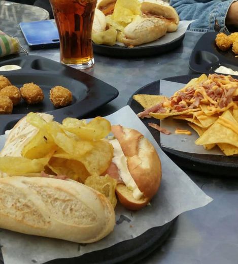 100 Montaditos