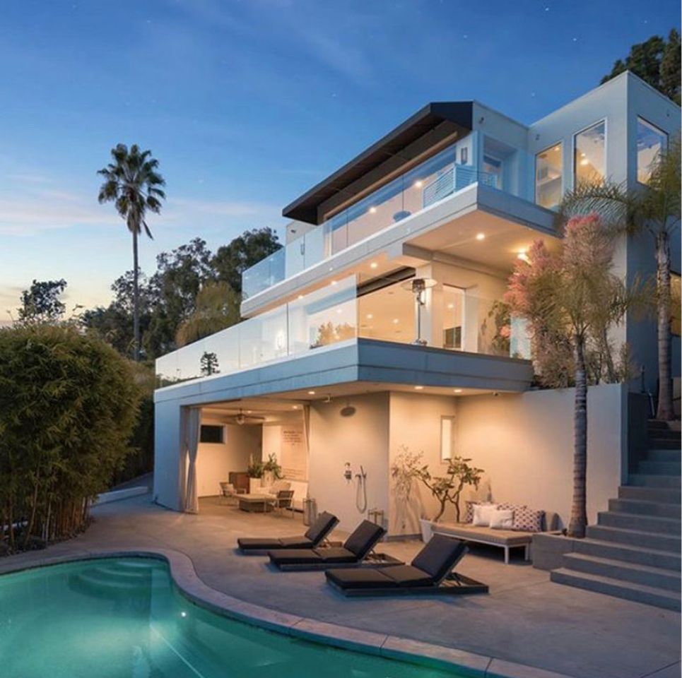 Fashion Hollywood Hills House 