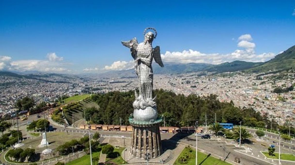 Fashion El Panecillo