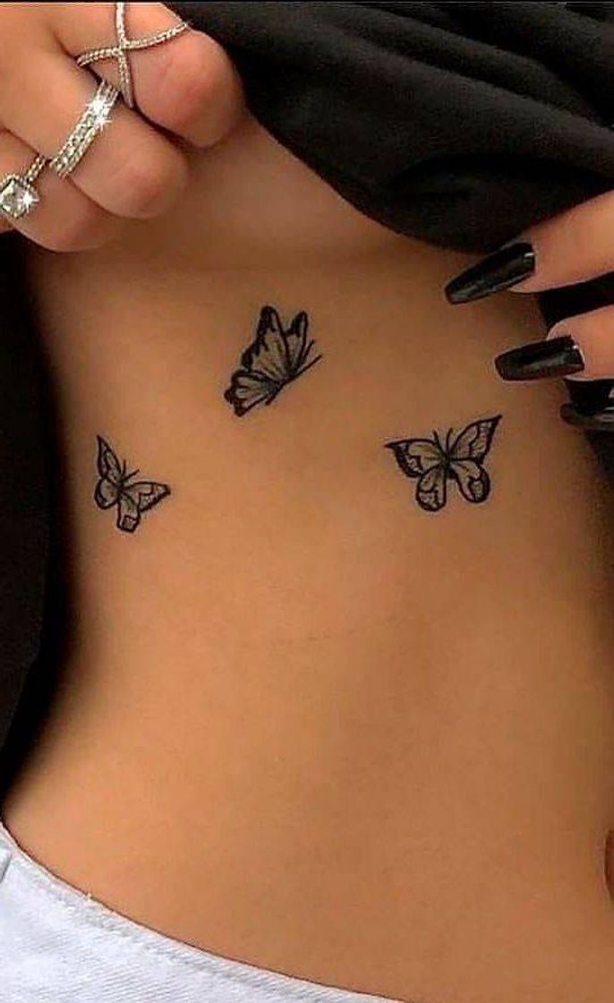 Social tatuagem de borboletas