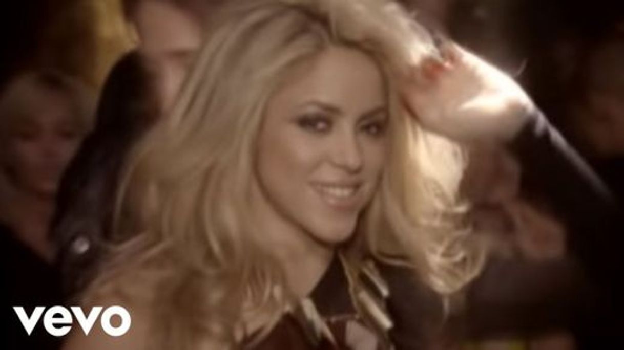 Fashion Shakira - She Wolf - YouTube